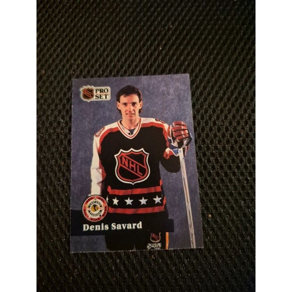 Denis Savard #305 Hockey Card